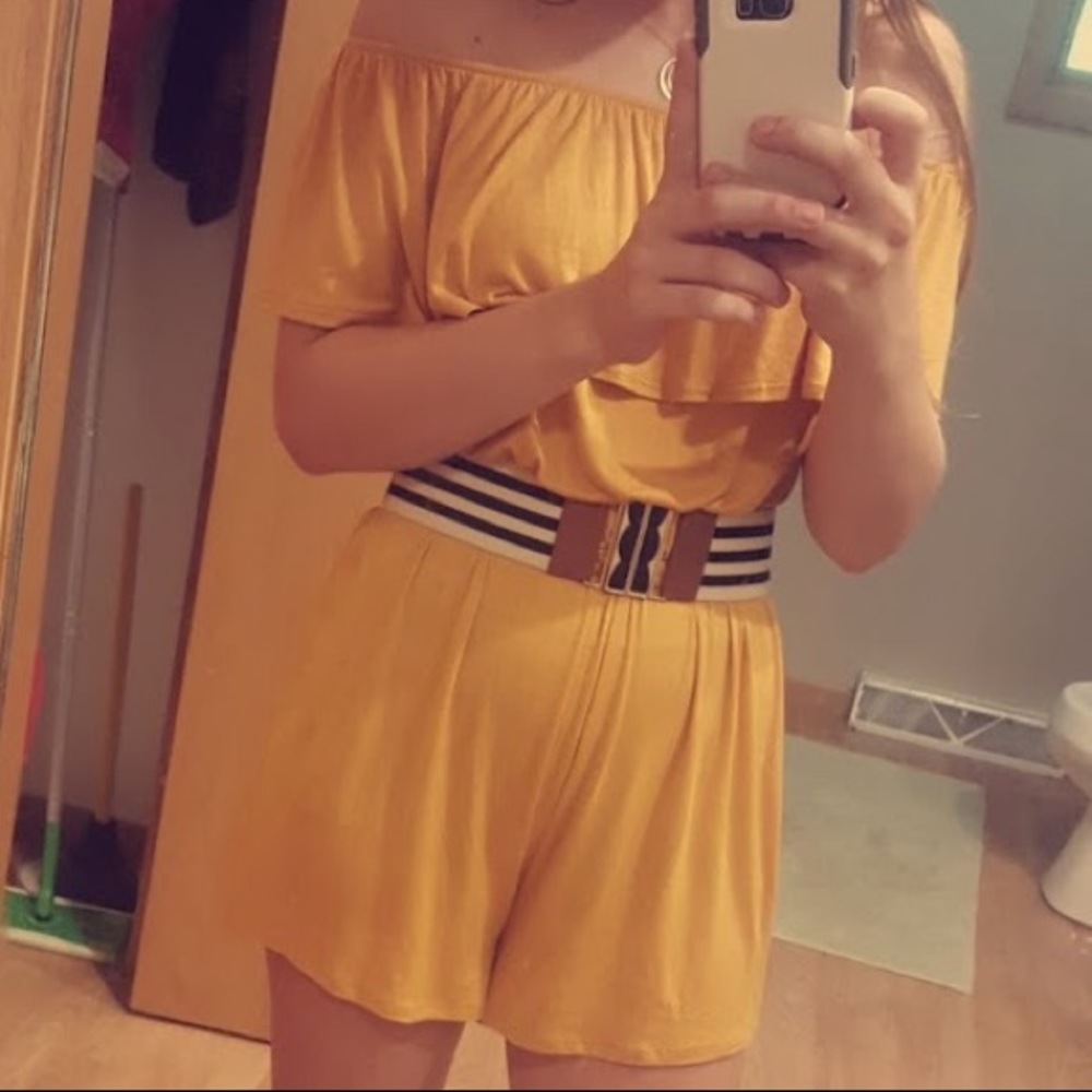 Mustard Yellow Romper. 💜For Bundles Only💜